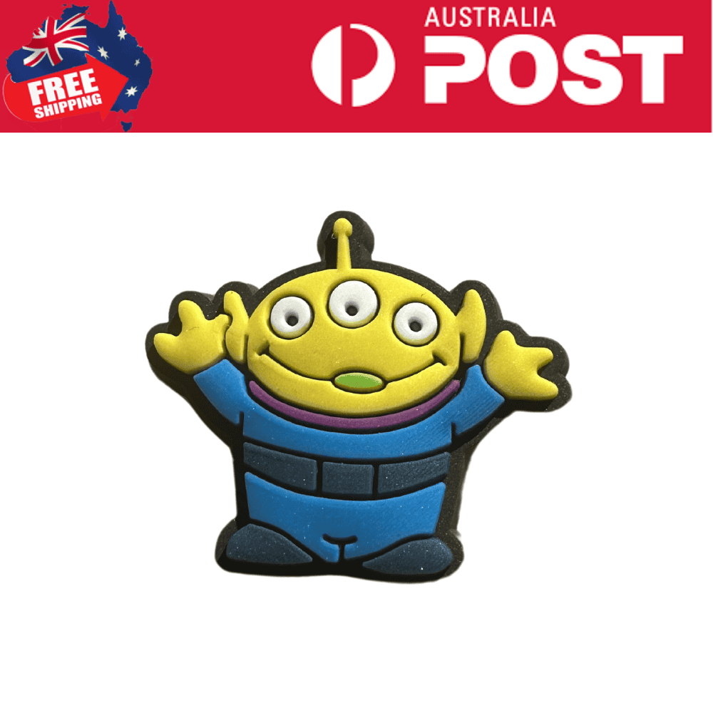 Foam alien character keychain, colorful cartoon alien toy, fun novelty keyring accessory for kids and adults.